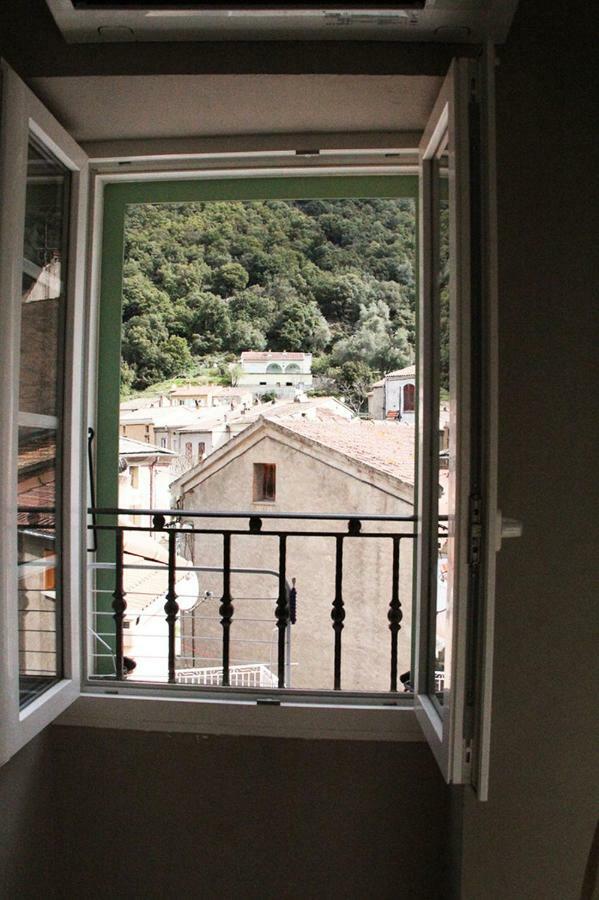 Charmant F2 Dans Joli Village Corse Omessa エクステリア 写真